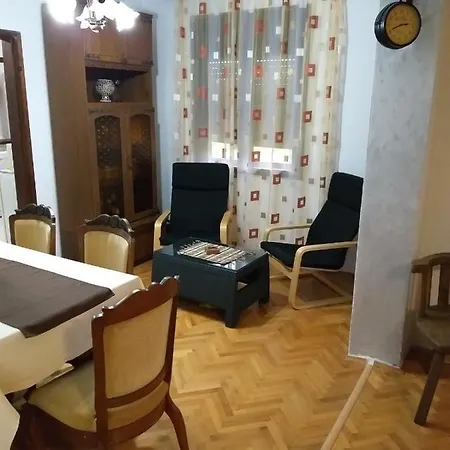 Apartman Lara Nyaraló *