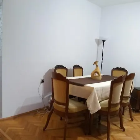 Apartman Lara * Podgorica
