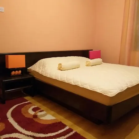 Apartman Lara * Podgorica